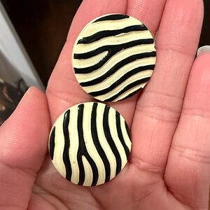 Black and White Striped zebra print Earrings genuine 80’s vintage - NOS
